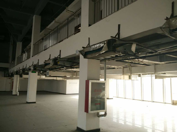 從廠家(jiā)購買冷風機有以下優勢: